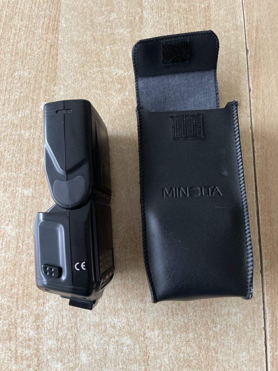 Minolta Flashs: Minolta Program 3500xi Blitzgerät mit Tasche schwarz – Neuf (Voir description) à Gossau SG par kro_8hmw 3