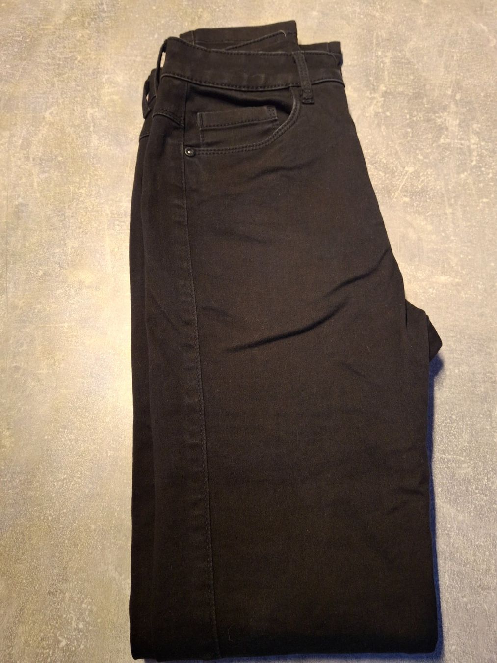 Only Pantaloni: Pantalon noir taille XS marque Only – Usato da Villiers venduto da san_jn5w 8