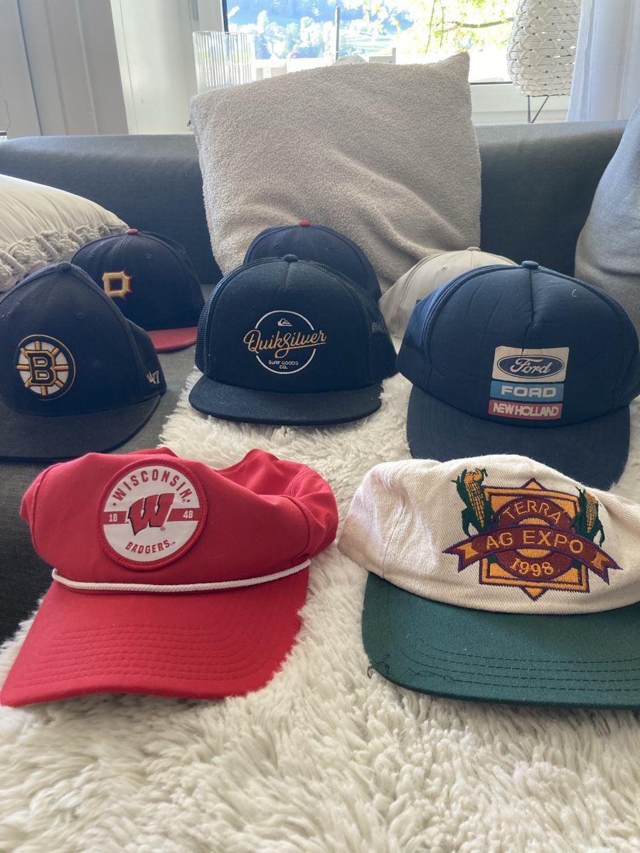 Altro in  Abbigliamento & Accessori: Cape caps SnapBack X8 different brands – Usato da St. Gallen venduto da Parrotb 2