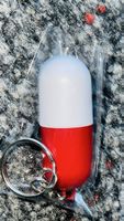 Neu, Pillendose/Pillenanhänger, Schlüsselanhänger, rot/weiss