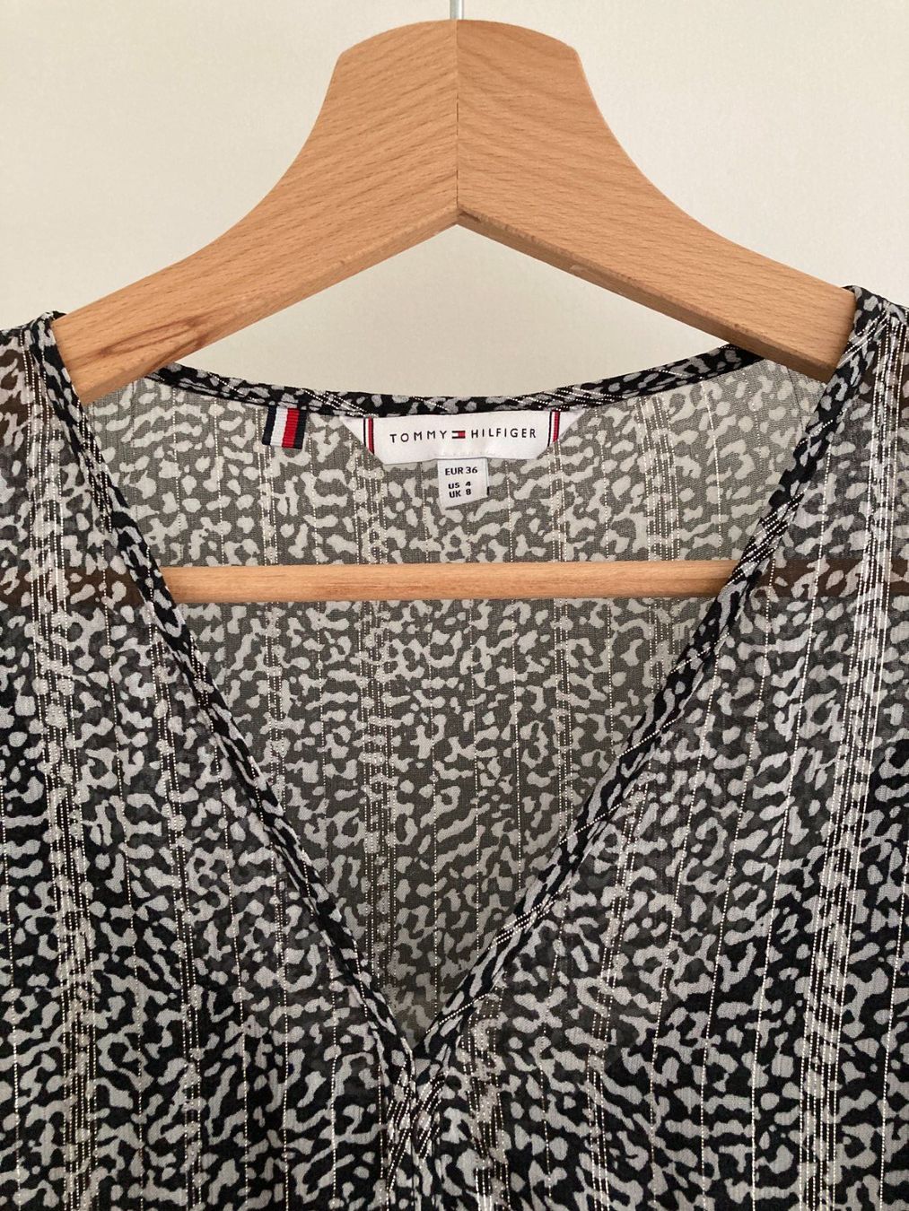 Tommy Hilfiger Kleider: Tommy Hilfiger Kleid – Neu (gemäss Beschreibung) aus Zürich von cloud_303 2