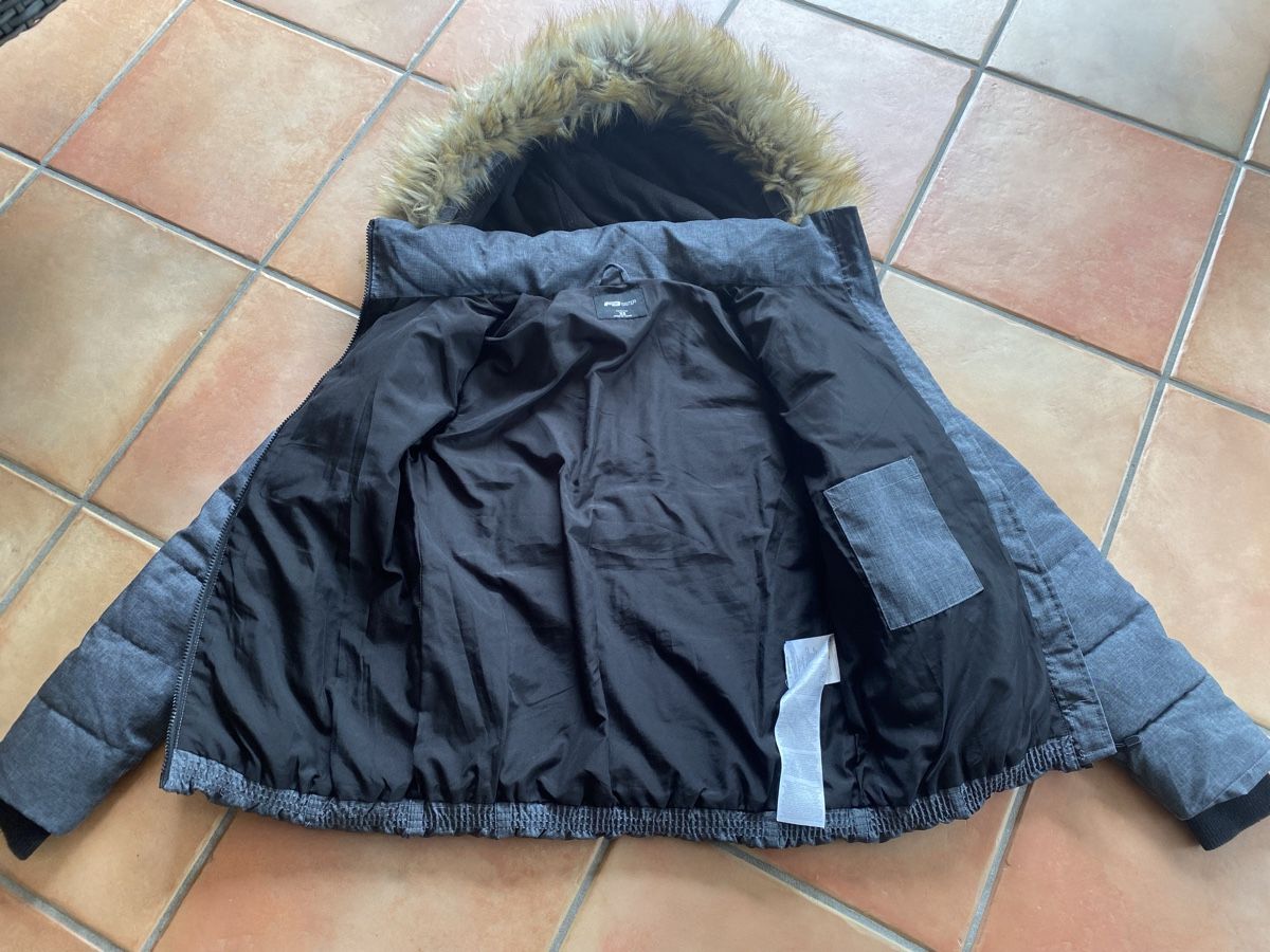 Jacken: Winterjacke, dunkelgrau, Gr. XS – Gebraucht aus Dornach von Dlimi 2