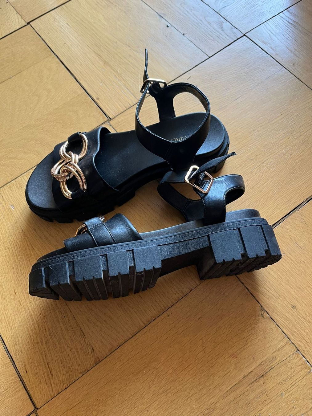 Dosenbach Scarpe da donna: Damen Sandale – Usato da Jona venduto da m.brun 1