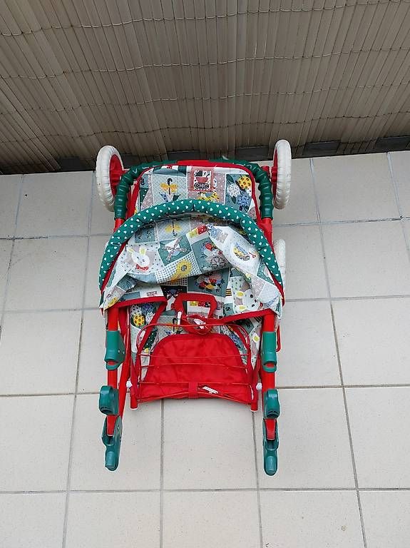 Voitures de poupées: Poussette poupee – D'occasion à St-Prex par annexplorateur 1