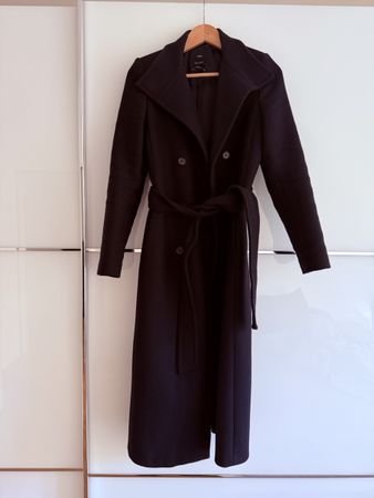 Damen Mantel schwarz mit Bindegürtel neuwertig