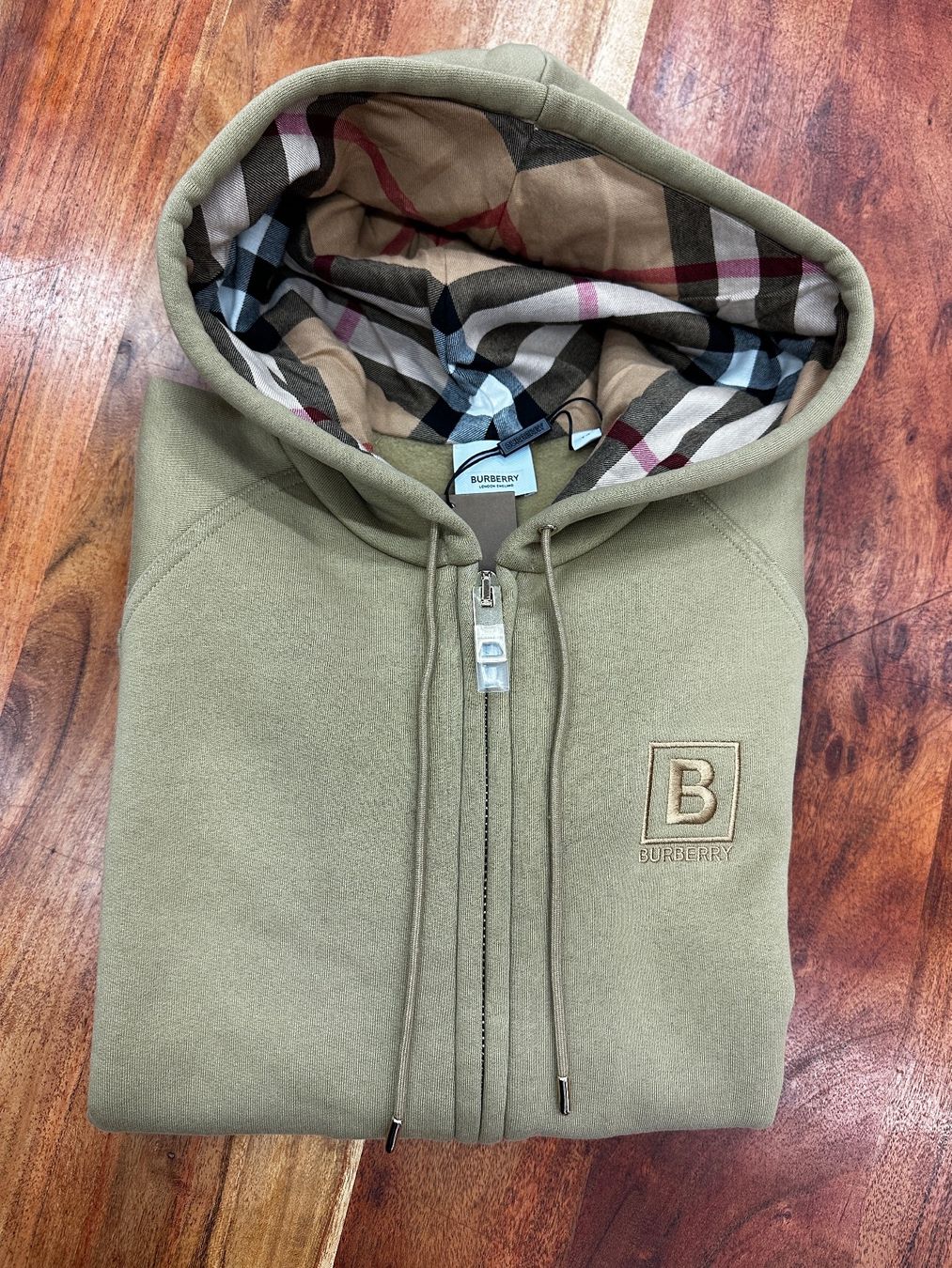 Maglioni & Felpe: Burberry Dame Pullover. NP 940.- – Nuovo e nell'imballaggio originale da Lachen SZ venduto da HelvetiaLuxury