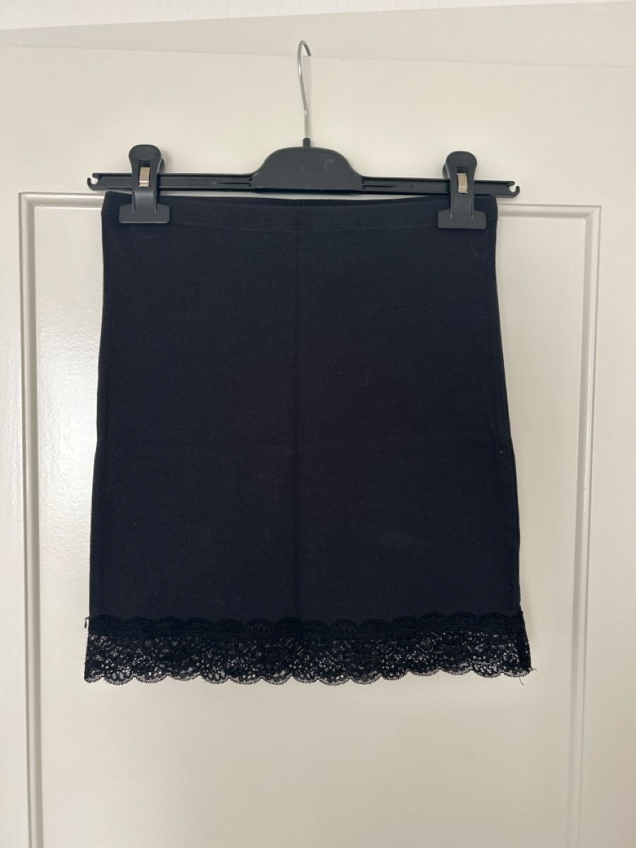 H&M Kleider & Röcke: Jupe noir - taille XS - H&M – Gebraucht aus Savigny von Althea0202