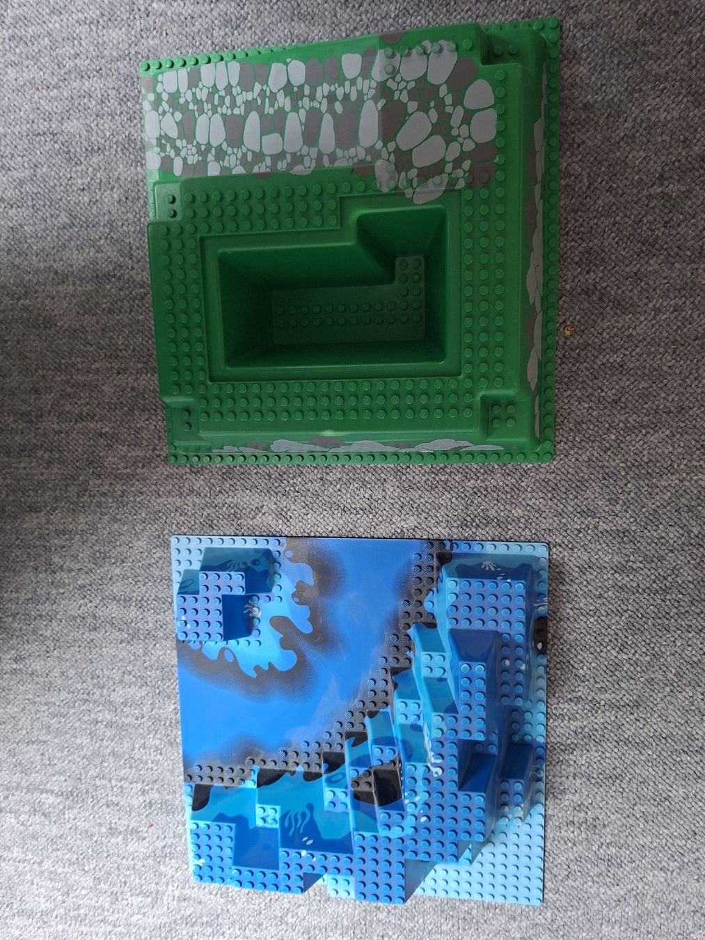 Lego Spielzeuge: Lego 3D Platten 2Stück – Gebraucht aus Schattdorf von mamo1952 3