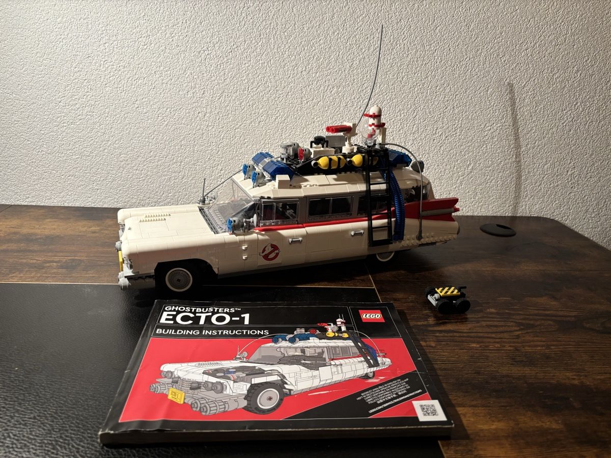 Lego Kit di costruzioni: LEGO 10274 Ghostbusters ECTO-1 - aufgebaut – Usato da Jonen venduto da Sschriber