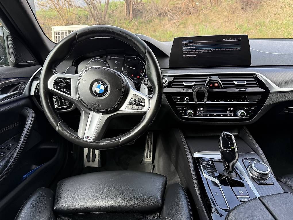 BMW Autos: Bmw 520 X drive M packet – D'occasion à Adliswil par David_21B