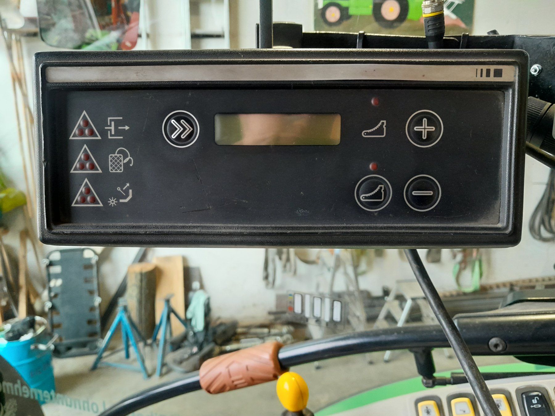 Vicon Tutte le macchine: Quaderballenpresse Vicon LB8100 – Usato da Pfaffnau venduto da flo_72dz 9
