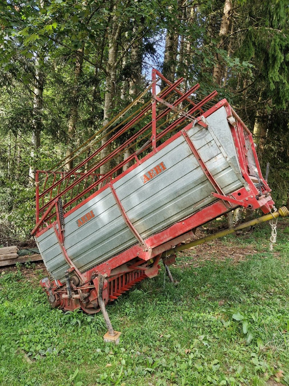 Aebi Toutes les machines: Ladegerät zu TP 25 LD Aebi – D'occasion à Aeschau par Stuede