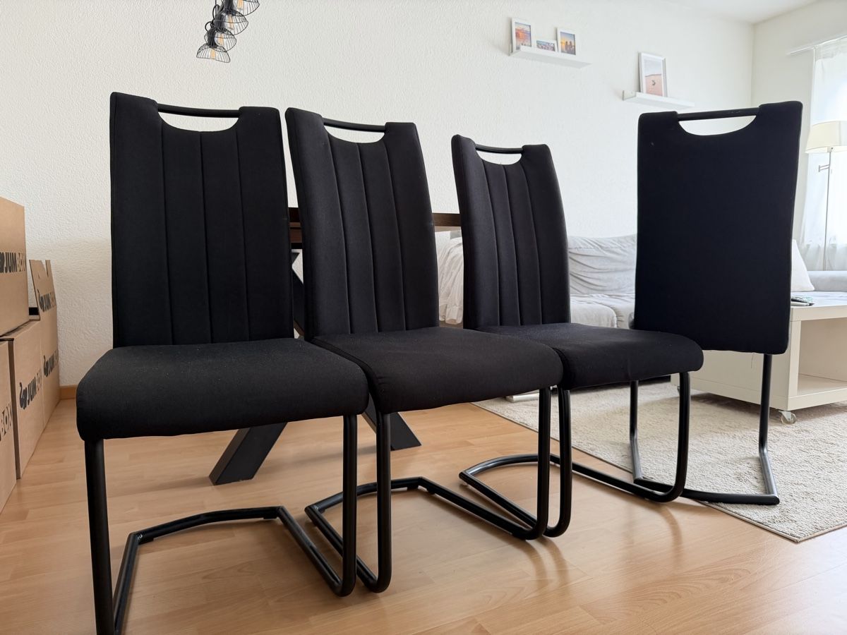 Chaises: Essstühle – D'occasion à Wil SG par mer_9j78