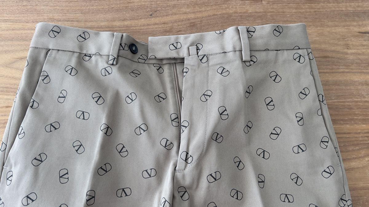 Valentino Pantaloni: Pantalon beige Valentino taille 28 – Usato da Geneve venduto da jsa_62f2 1