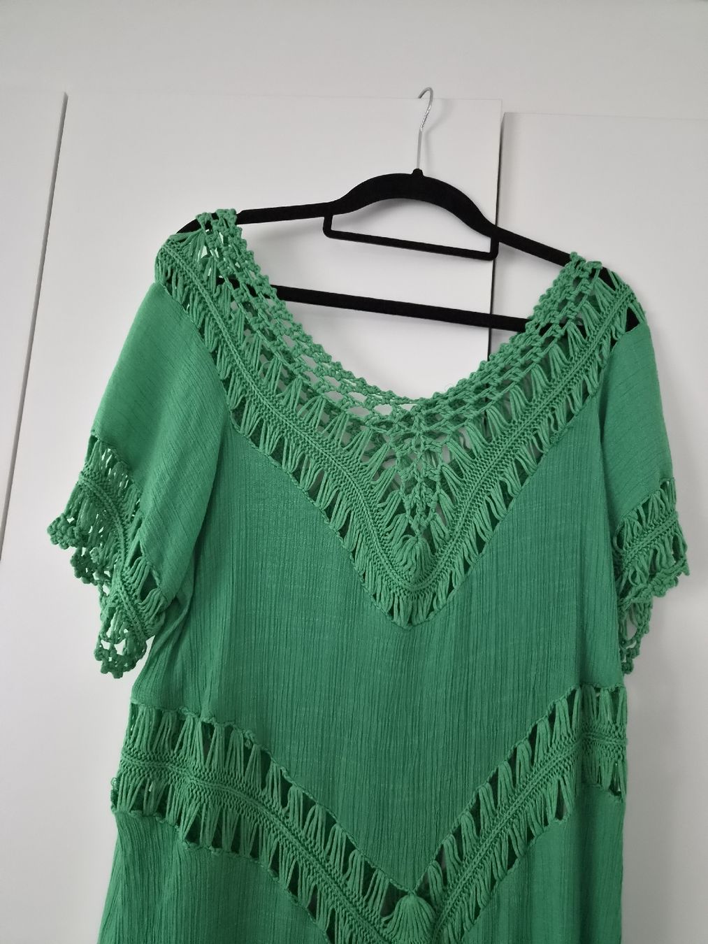 Kleider: Strandkleid grün mit Fransen, one size – Gebraucht aus Niederrohrdorf von Miripfiri 1