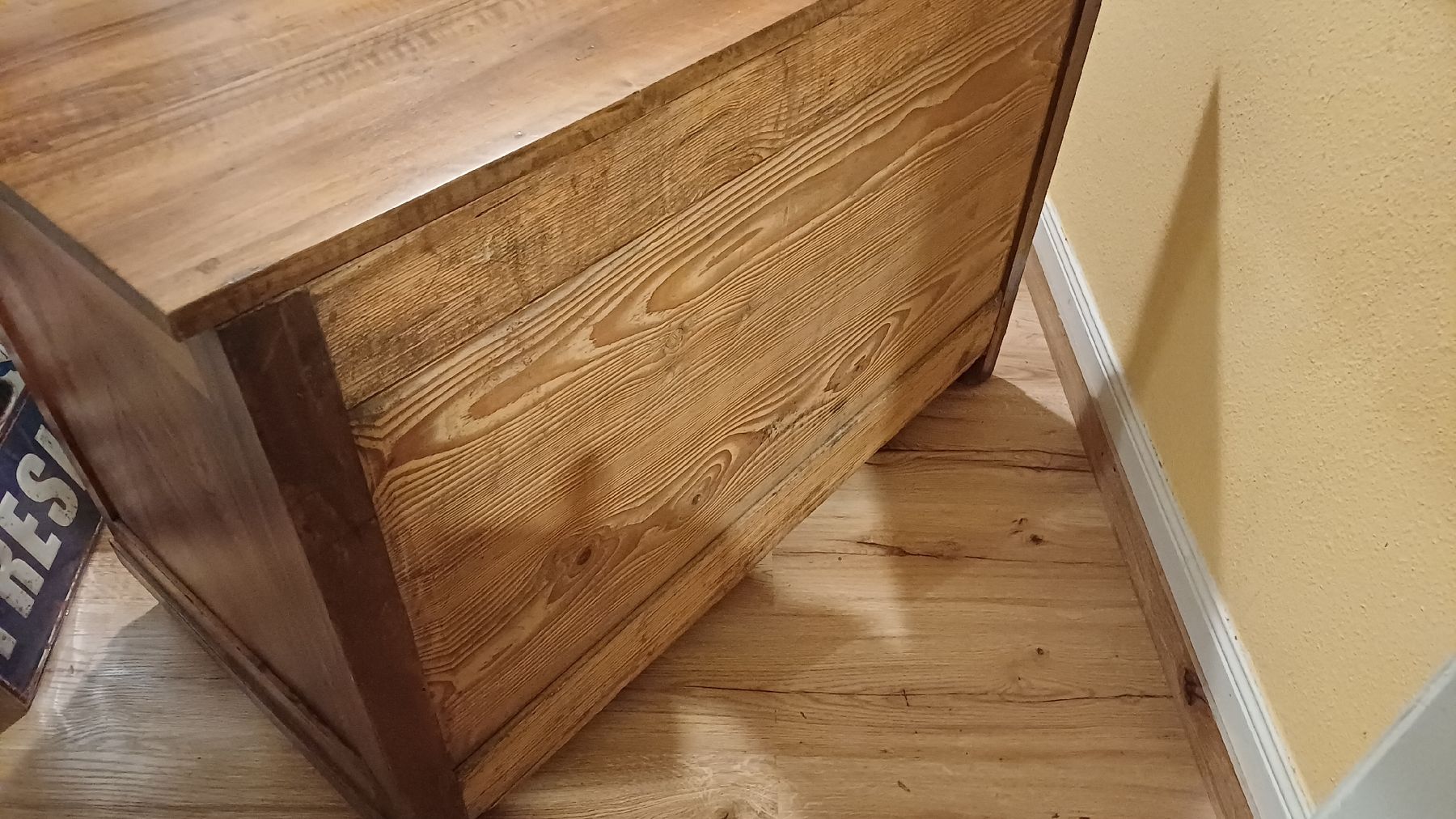 Kommoden: Schöne Biedermeier Kommode in Nussbaumholz – Gebraucht aus Flawil von Pinkmalibu 8