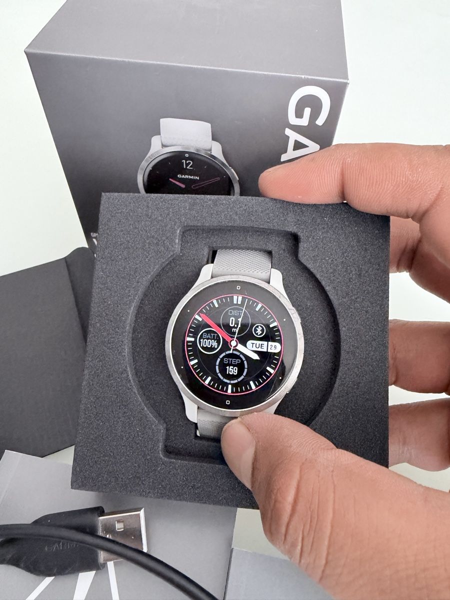 Garmin Smartwatch: Garmin Venu 2S GPS Smartwatch – Usato da Buchs AG venduto da bkh_g98y 1
