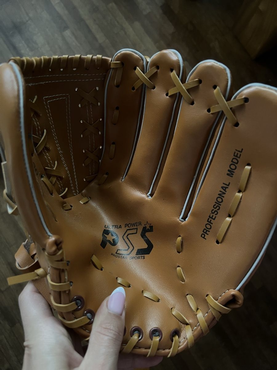 Handschuhe & Handstulpen: Baseball Handschuh inkl Ball – Neu und originalverpackt aus Gamprin-Bendern von Seller_FL 1