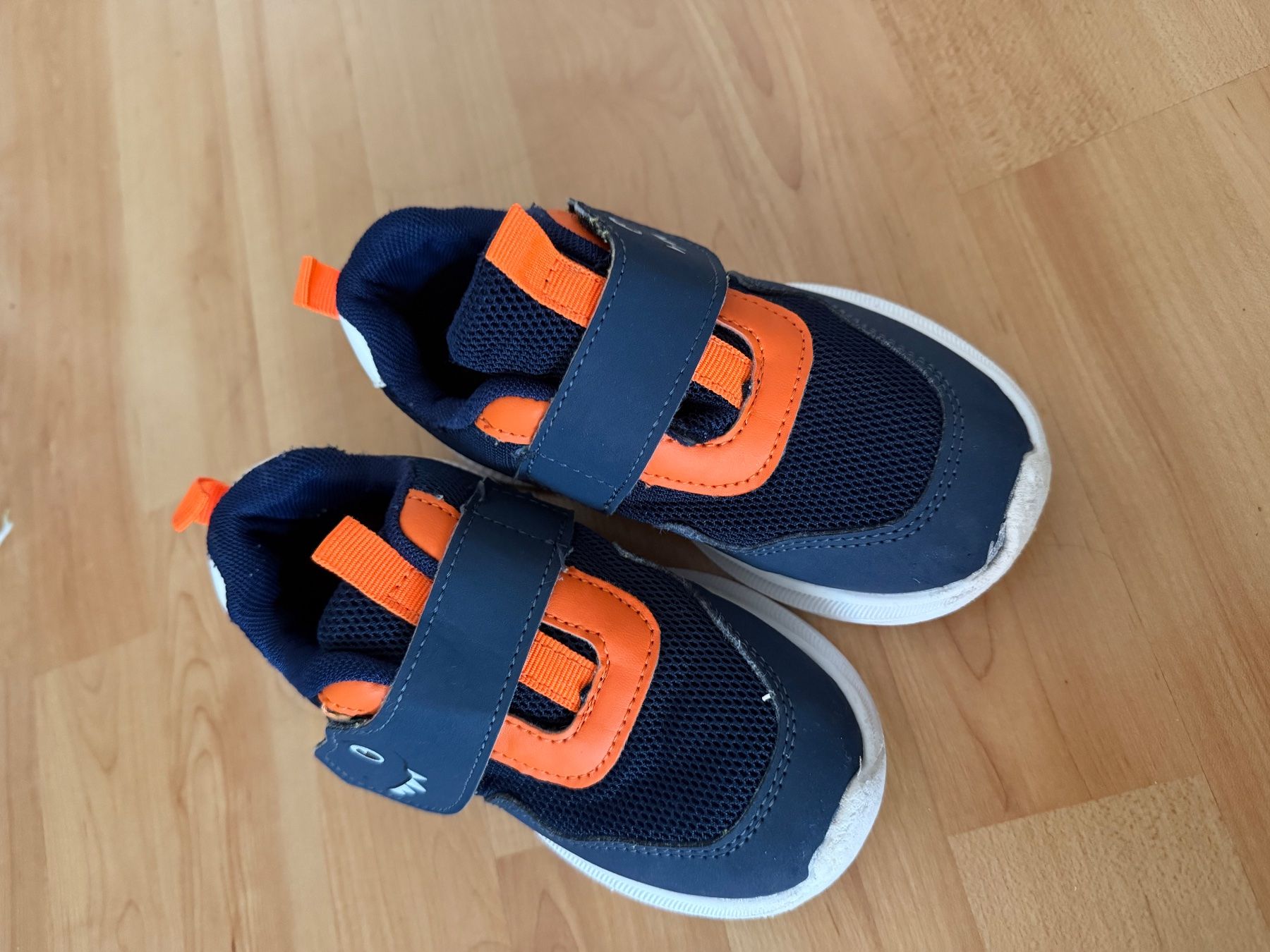 Herrenschuhe: Kinder-Sneaker Grösse 28, blau-orange – Gebraucht aus Laufen von mar_g26w 1