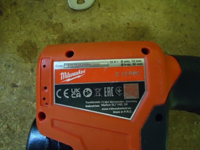 Milwaukee Tutti gli attrezzi: Akku-Rohrschneider MILWAUKEE C12 PPC-0 – Usato da Oftringen venduto da Riccio7 1