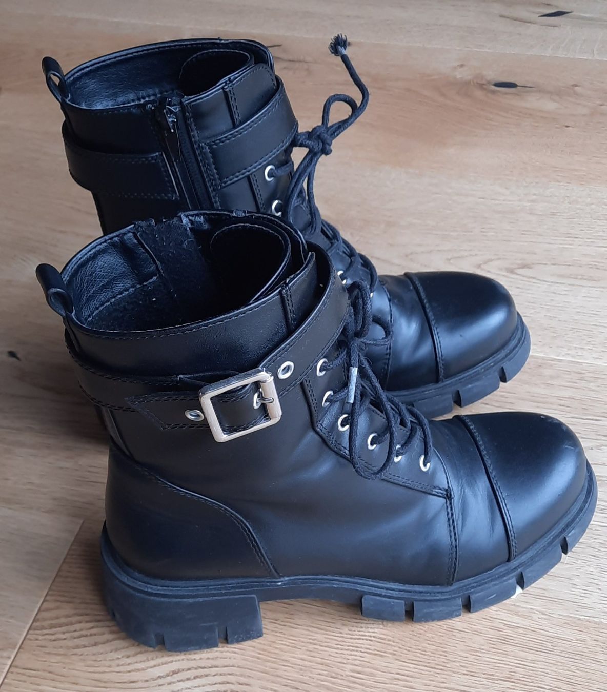 Chaussures filles: Stiefel-Schuhe Gr.36 – D'occasion à Kirchberg SG par renali 1