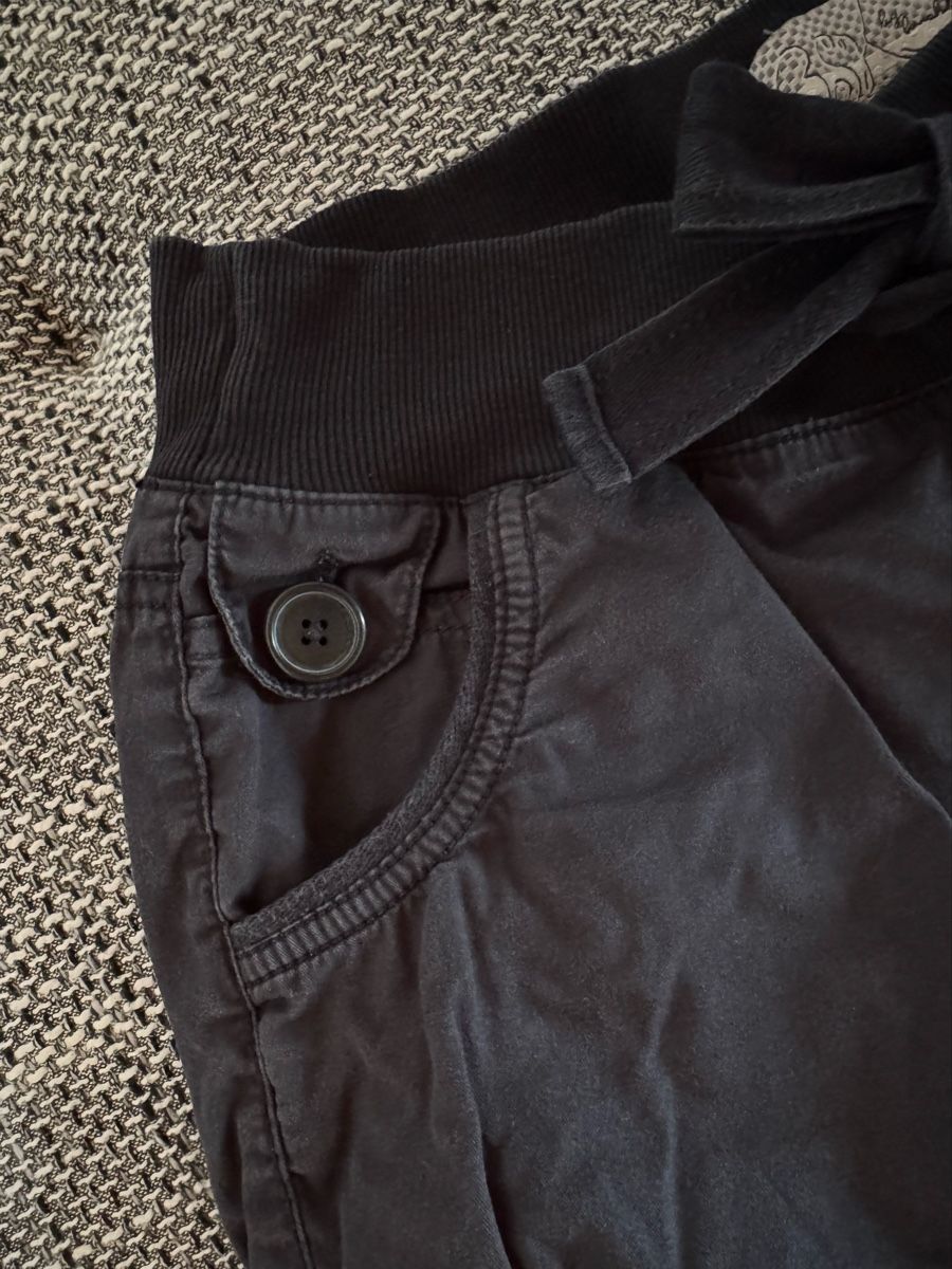 Hosen: Schwarze Shorts Gr. 36/38 mit Gummibund – Gebraucht aus Gommiswald von Aloha.Spirit 3