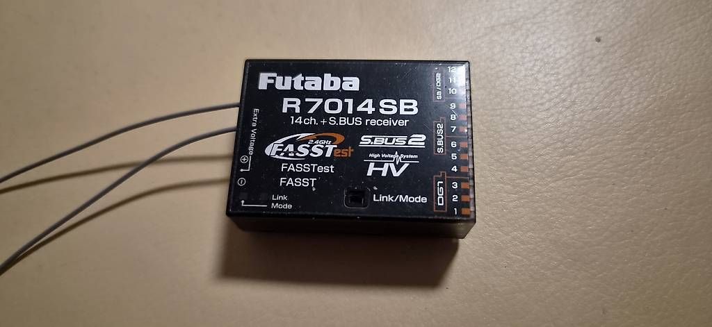 Modellismo RC: Récepteur Futaba R7014SB – Usato da Corcelles NE venduto da valentin1988 2