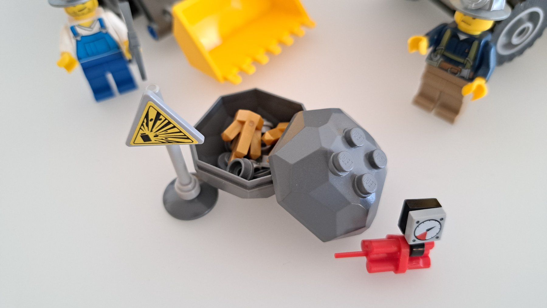 Lego Giocattoli: LEGO City 4201 Bagger mit Kipplaster – Usato da Langendorf venduto da thesi246 5