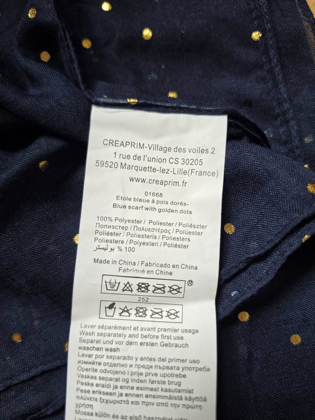 Foulard & Sciarpe: festlicher Schal (neu) – Nuovo e nell'imballaggio originale da Stäfa venduto da flamingo_17 3