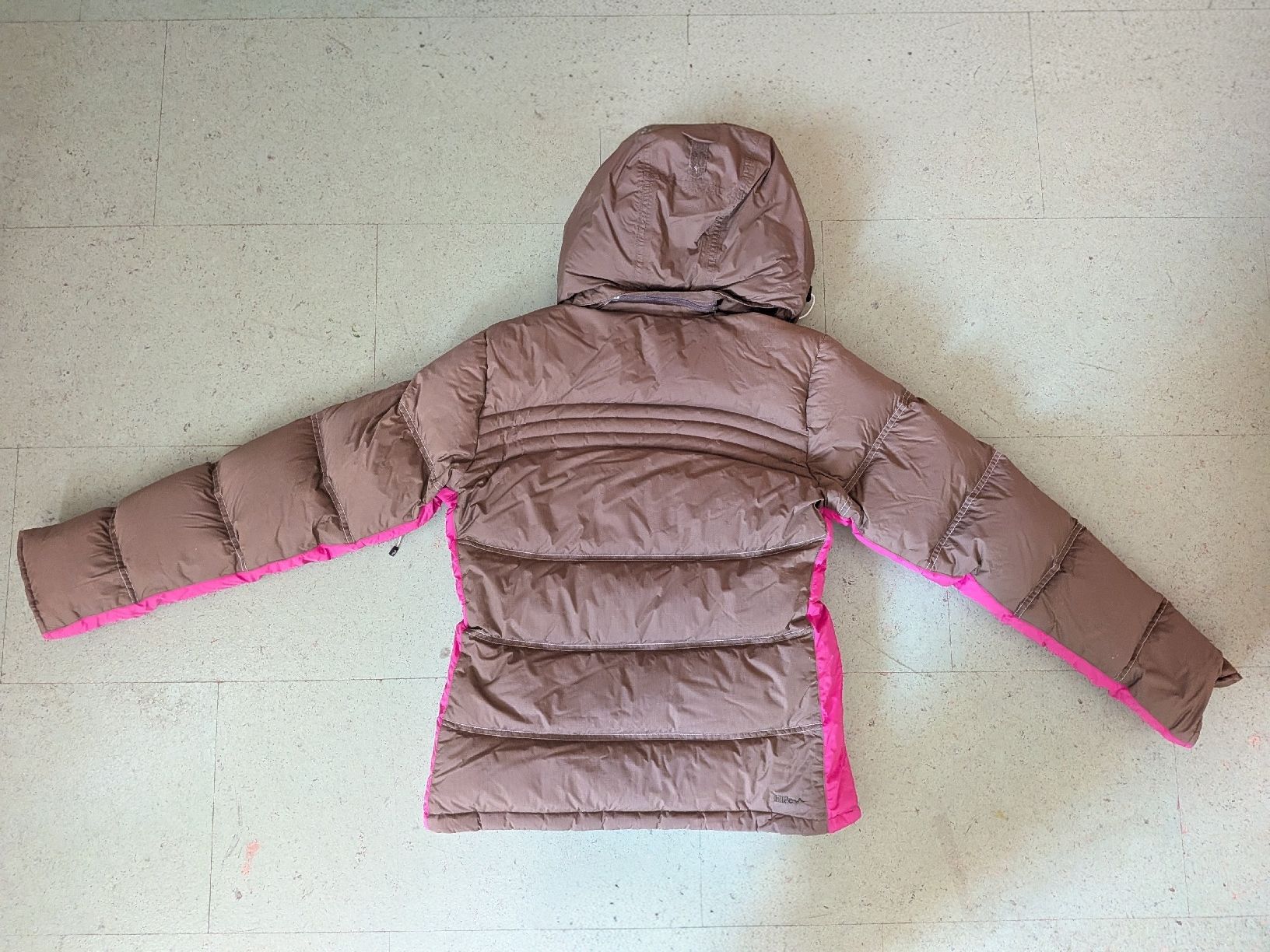 Peak Performance Giacche: Peak Performance Winterjacke Gr. L Damen – Usato da Laupersdorf venduto da M_125 1
