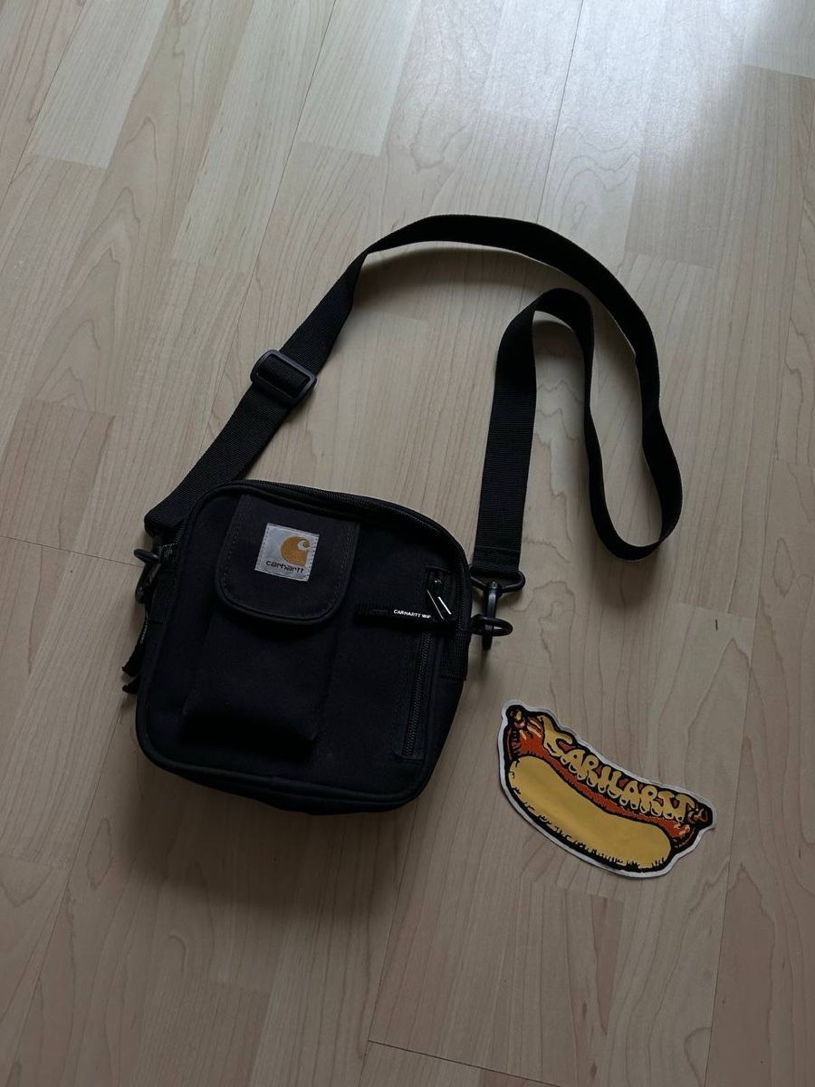 Carhartt Sonstige Kleidung & Accessoires: Carhartt WIP Essentials Bag Small – Gebraucht aus Bern von Skandez