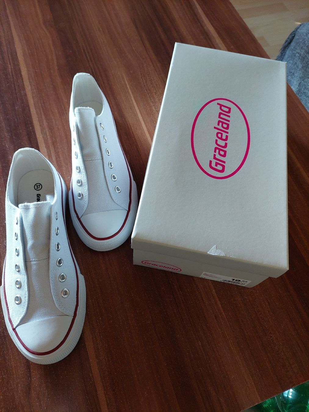 Chaussures femmes: Graceland Sneaker Gr. 37 – Neuf avec emballage d'origine à Bichwil par Leamoon