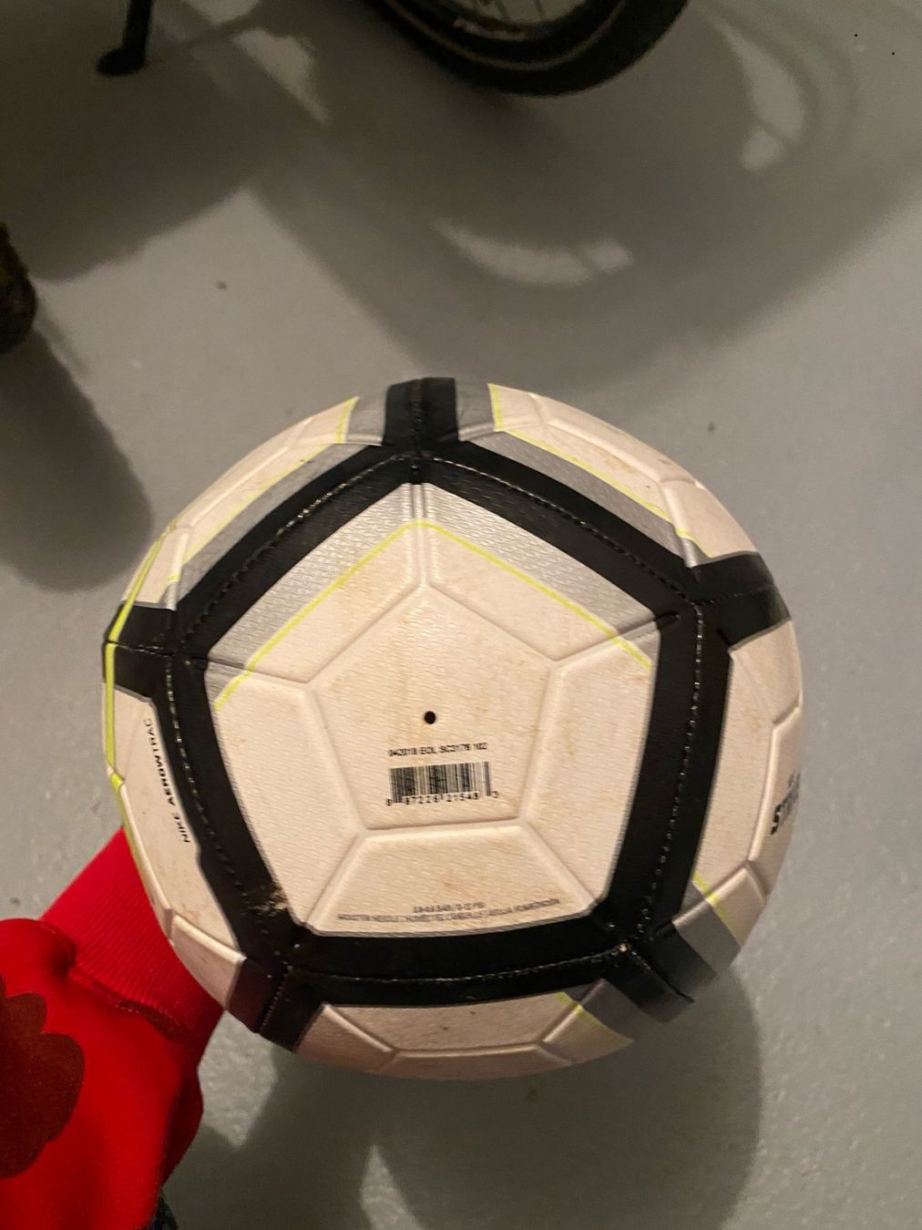 Nike Palloni: Balle de foot nike – Usato da St-Blaise venduto da Windy2 1