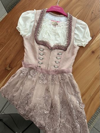 Krüger Dirndl mit Spitze und Bluse