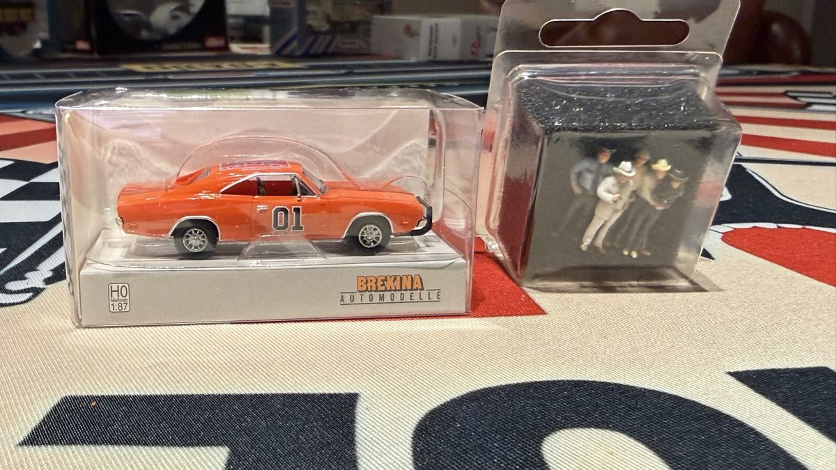 Dodge Modellini d'auto: "General Lee" mit Figuren, 1:87 – Nuovo e nell'imballaggio originale da Basel venduto da Zomeg 5