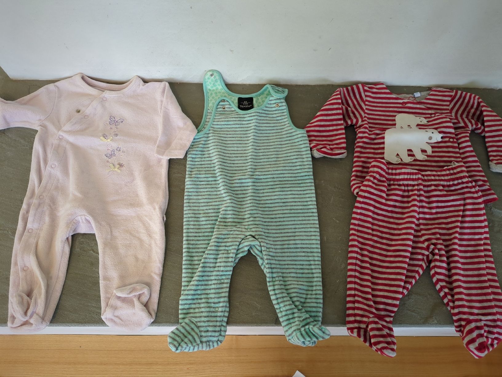 Lotti & Set di vestiti: grosses Kleiderpaket in Gr. 62 – Usato da Oberhelfenschwil venduto da Tattar 2