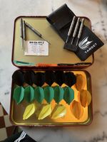 Dartpfeile Cosmo Big Daddy 2 23g + Target 22g inkl. Zubehör