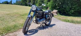 Royal Enfield Bullet 500 (Veteran)