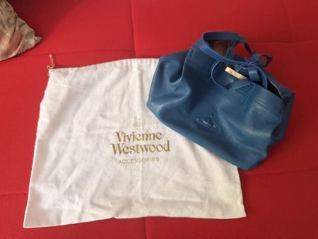 Vivienne Westwood Handtasche aus Leder – Blau