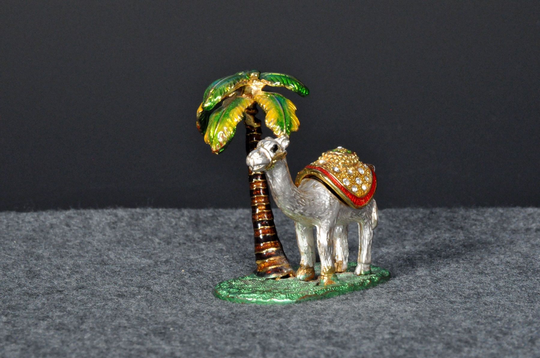 Statuette: Wunderschönes Kamel-Figuren Set (3er-Gruppe) – Usato da Altdorf UR venduto da Liveo-shop 3