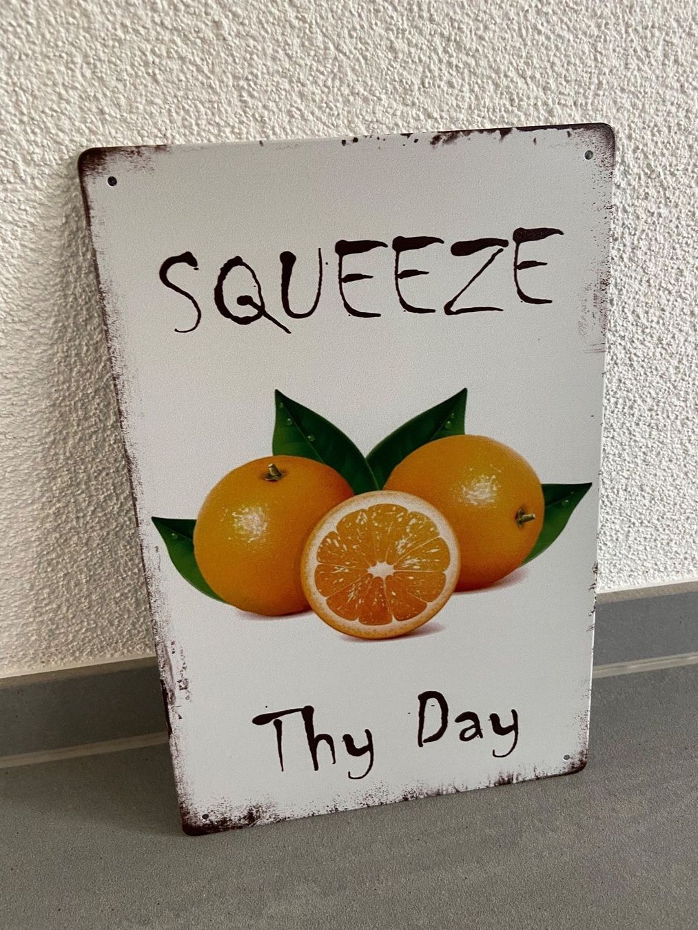 Schilder: SCHILD METALL SQUEEZE ORANGE  / 1 Stück – Neu und originalverpackt aus Seon von Aaargauer01 2