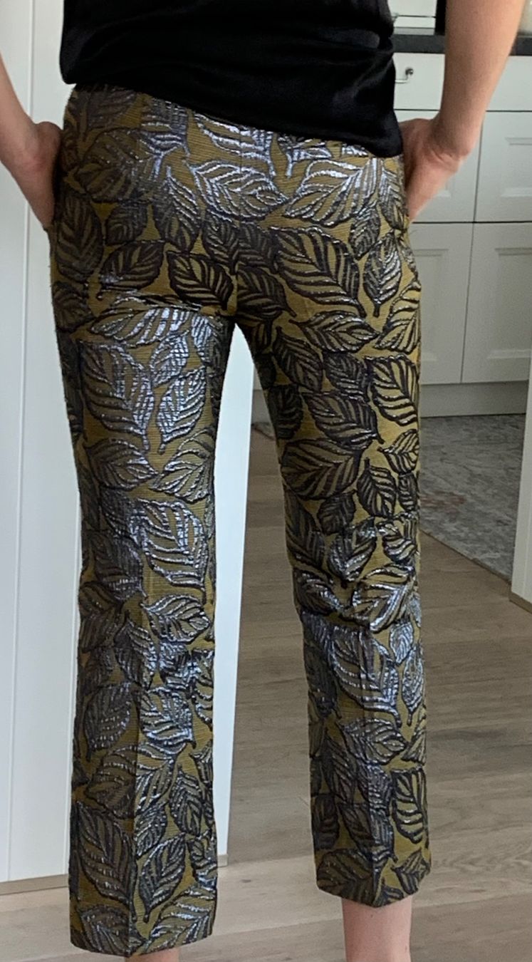 Pantaloni: Hose von Essentiel gr. 34 – Usato da Nuglar venduto da Korsika2 1
