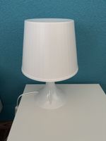 2 Nachttischlampen weiss gut erhaltene Lampe 36cm hoch
