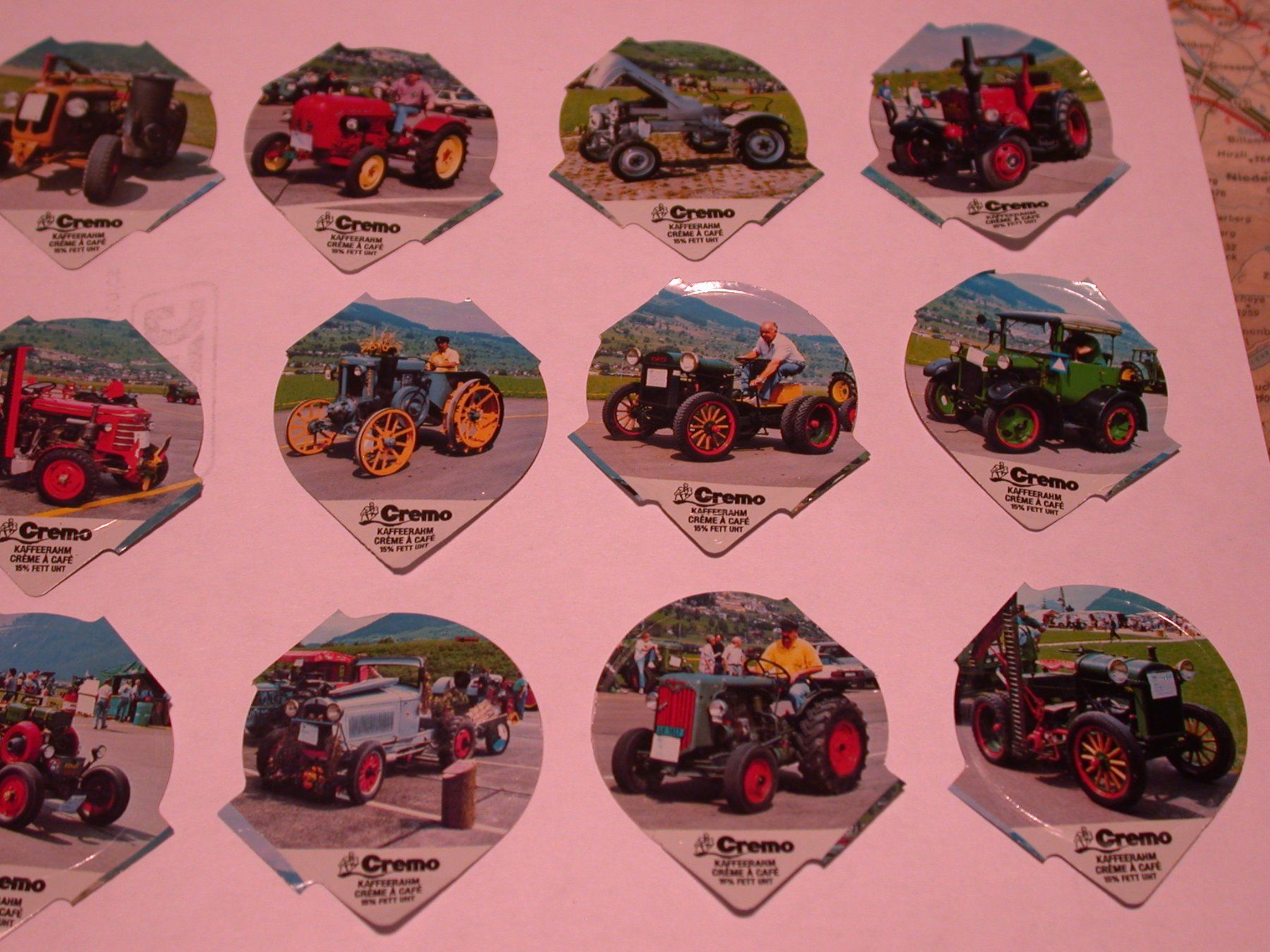 Opercules: Oldtimer Traktoren Kaffeerahmdeckel – D'occasion à Niederwil SG par Beinhart954 2