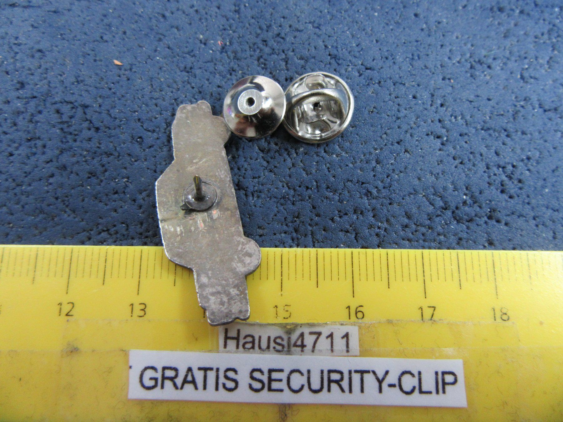 BMW Plaketten & Abzeichen: BMW 700 LS WEISS AUTO PIN ENAMEL mit SECURITY-CLIP – Gebraucht aus Ettingen von Hausi4711 2