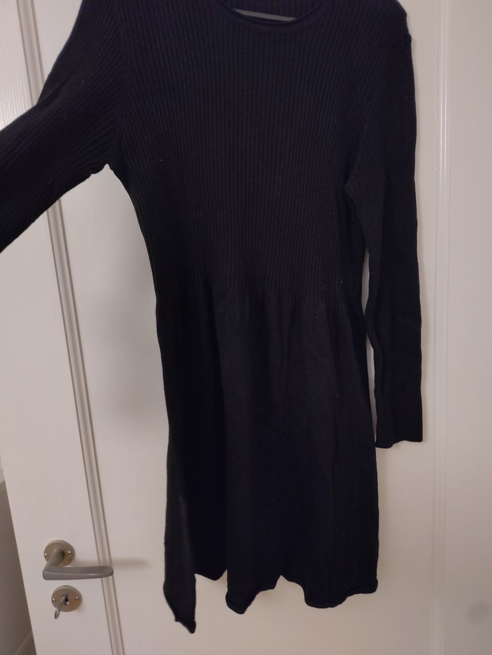 Only Kleider: Strickkleid – Gebraucht aus Bern von Linii 2