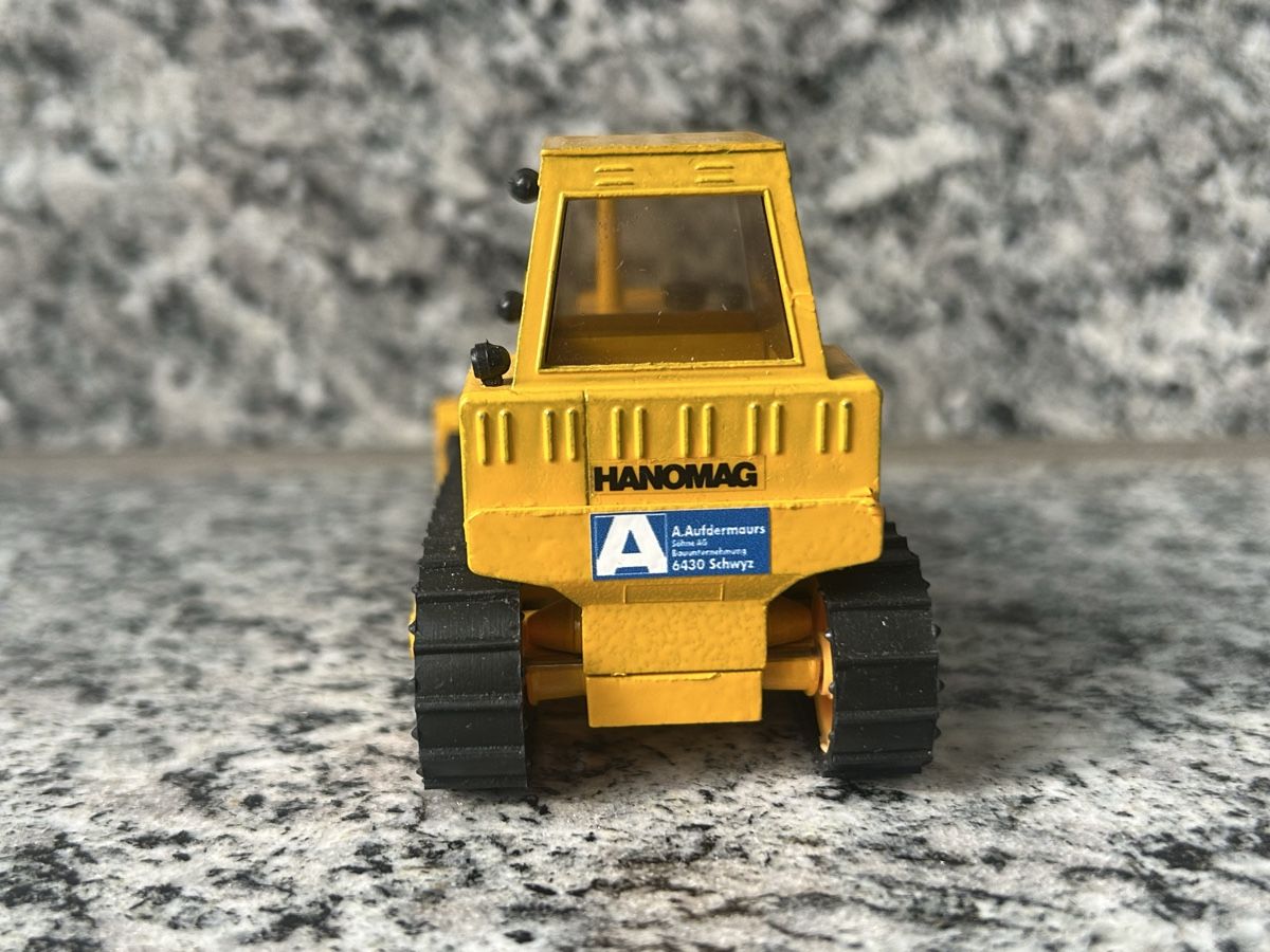 Modellbausätze & Standmodelle: Hanomag Bulldozer, 1:50 , Cursor – Gebraucht aus Horw von Tigercat635 3