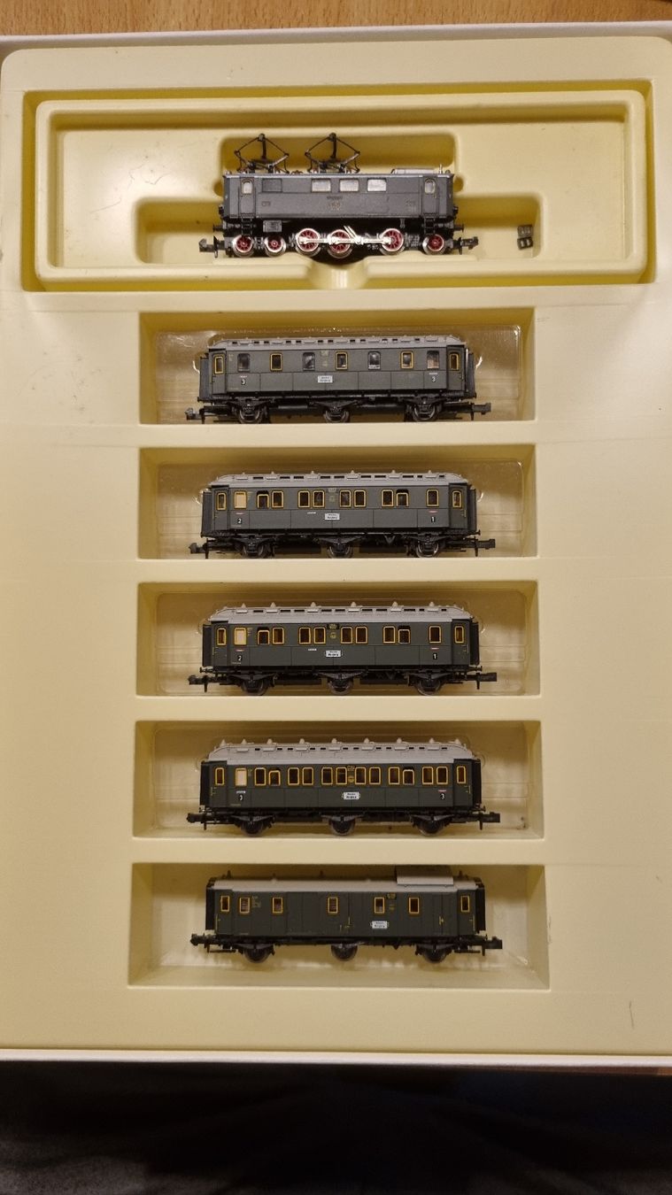 Trix Modelleisenbahnen: Minitrix Set 1018 SpurN – Gebraucht aus Frick von Myamaha_racing
