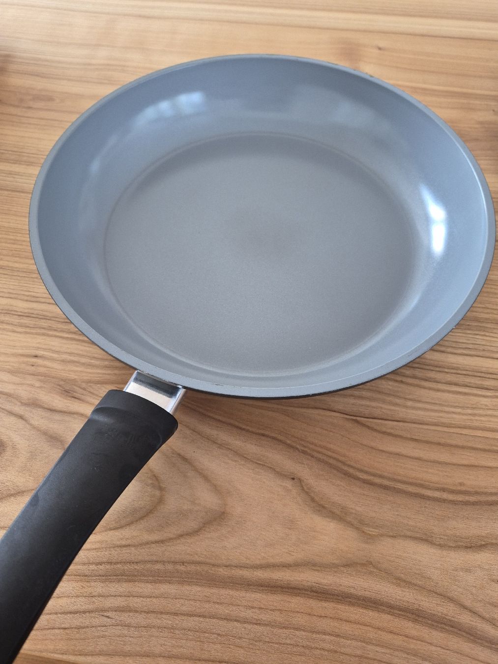 Kuhn Pfannen: Bratpfannen Kuhn Rikon Easy Ceramic – Gebraucht aus Burgdorf von Laiblau 2