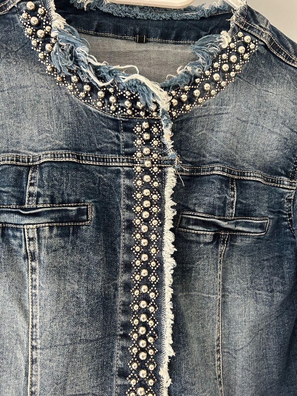 Giacche: Veste en jeans – Usato da Courrendlin venduto da loko2910 1